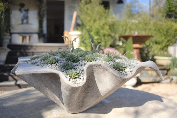 The Elephant Ear planter by Willy Guhl