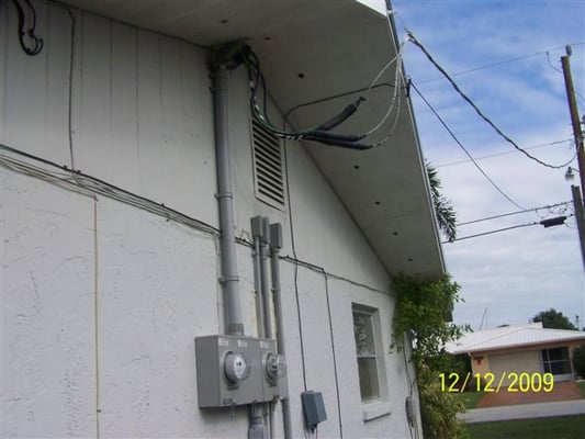 An Electrical MD 400 amp 2 meter service. House and boat dock meters in Port Charlotte FL