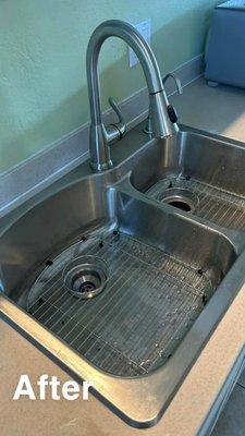 Kitchen sink replacement: Customer wanted a deeper sink and a taller water spout. Garbage disposal also installed.