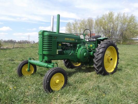 Antique John Deere restoration