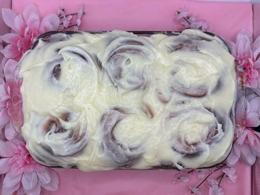 Sourdough cinnamon rolls with cream cheese frosting