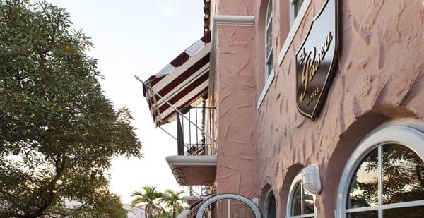 Exterior Painting - El Paseo Hotel, Miami Beach