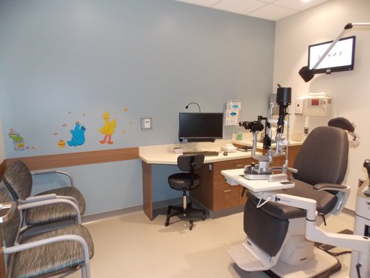 Pediatric Eye Exam Room