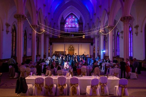 Luxury all-inclusive wedding venue in Maine with custom uplighting