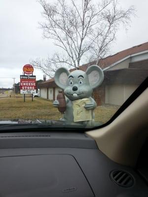 This giant mouse is such a huge part of my childhood! Squeakiest curds I've ever had!!