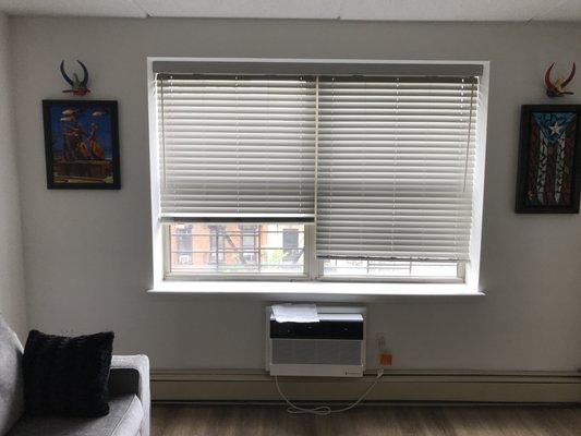 Installation of horizontal blinds.