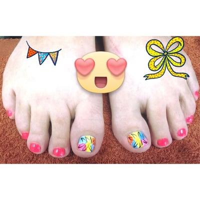 Gel pedicure