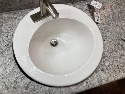 Unhinged sink