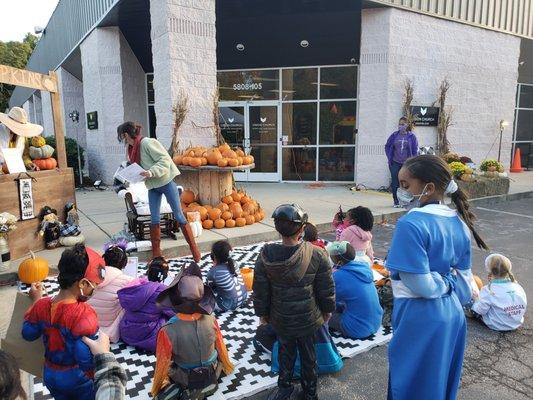 Trunk or Treat story time