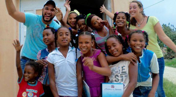 Our youth programs in the Dominican Republic empower teens to be follow their dreams and be active members of their communities.