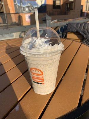 Cookies & Cream milkshake!!!