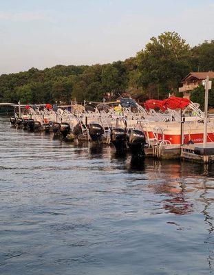 Dirty Duck Boat Rental