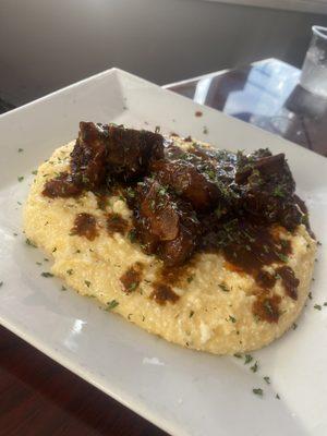 Oxtail and grits