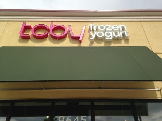 Storefront. TCBY Thornton