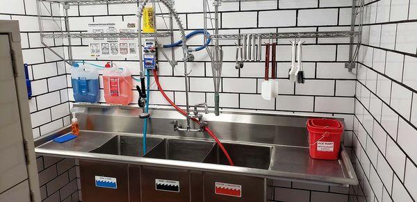 Stainless steel fabrication for a wash station