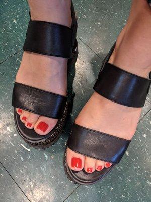 excellent gel pedi