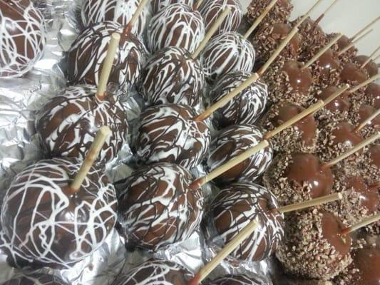 Gourmet Caramel Apples.