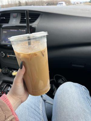 32 oz iced vanilla latte