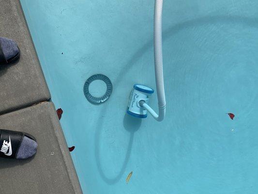 Pool ring. On off on off on off