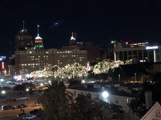 2018 view of Travis Park, Christmas Tree, and Holiday lights