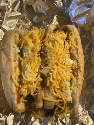 Chili cheese dog