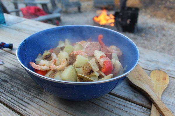 Order a campfire meal earlier in the day (or with at least 30 minutes notice) and take it back to your campsite or oven at home!