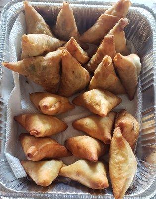 Family size Veggie/Beef spicy Samosa 20 pcs $60