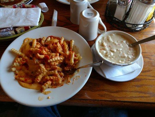 Chicken horseshoe and creamy potato soup