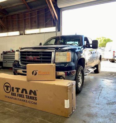 '08 Duramax GMC Sierra getting upgraded fuel tank and fuel pump.