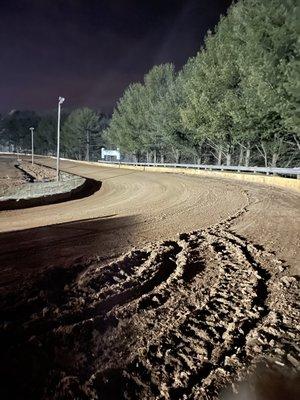 Dirt track