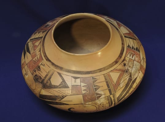 Old Lady Nampeyo, Hopi Pottery