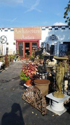 Courtyard full of beautiful garden decor!