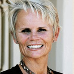 Lisa Adams - Distinctive Coast Properties