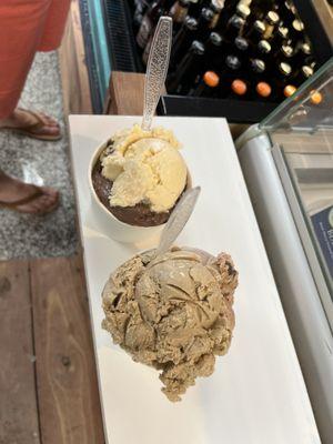 Single scoop ice creams - they still give you two flavors and what an awesome portion!