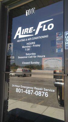 They were closed at 1pm on the Saturday starting 4th of July Weekend. The door says call for seasonal hours on Saturday.