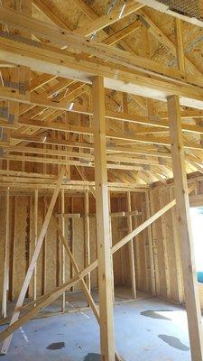 Roof trusses with 1' tray ceiling condition.