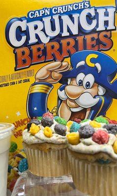 Cereal Cupcakes (Cap'N Crunch Berries)