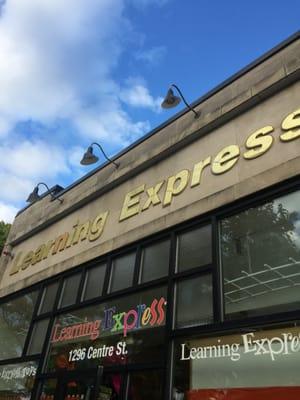 Learning Express Toys of Newton -- 1296 Centre Street, Newton           Storefront