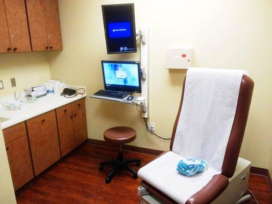 Penn Medicine Women's Specialty Center -- exam room