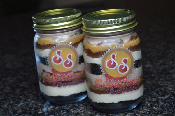 Turtle Cheesecake Jars (16oz)