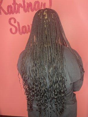 Medium waist length knotless box braids