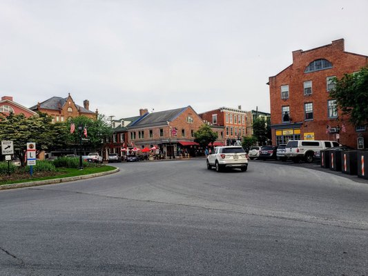 On the Square in Town Center Gettysburg