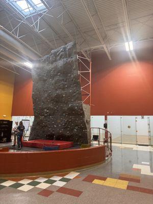 Rock climbing station