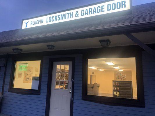 Bluefin Locksmith and Garage Doors Centerville MA