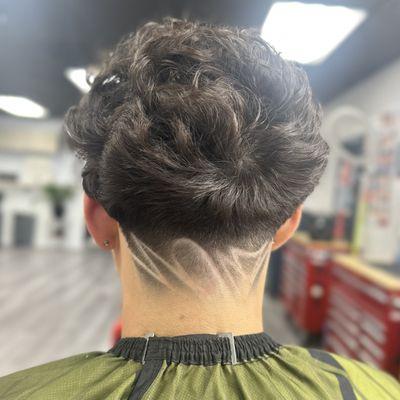 Low taper w/ freestyle design