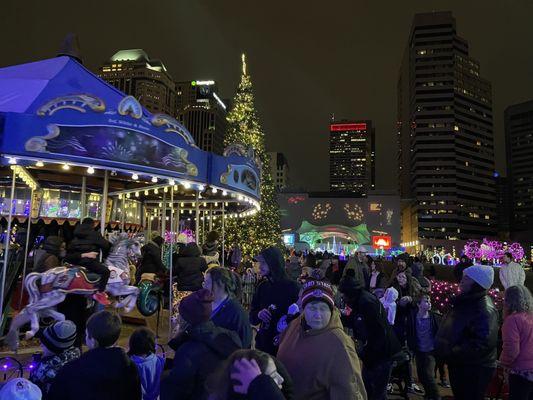 Columbus Commons, Holiday Lights