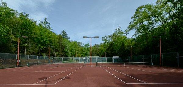 Lighted Clay courts