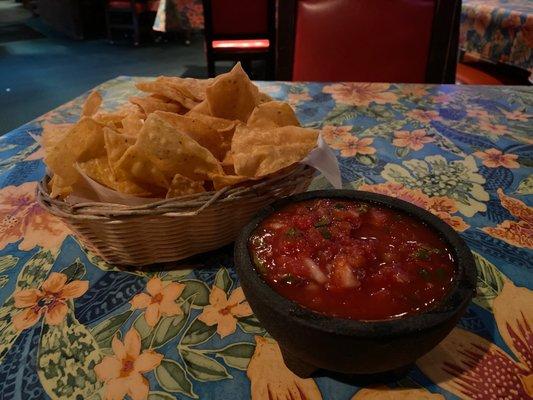 They have the best salsa here.