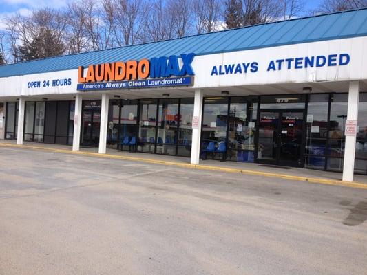 Laundromax store front.