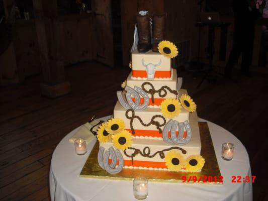 momma's wedding cake!